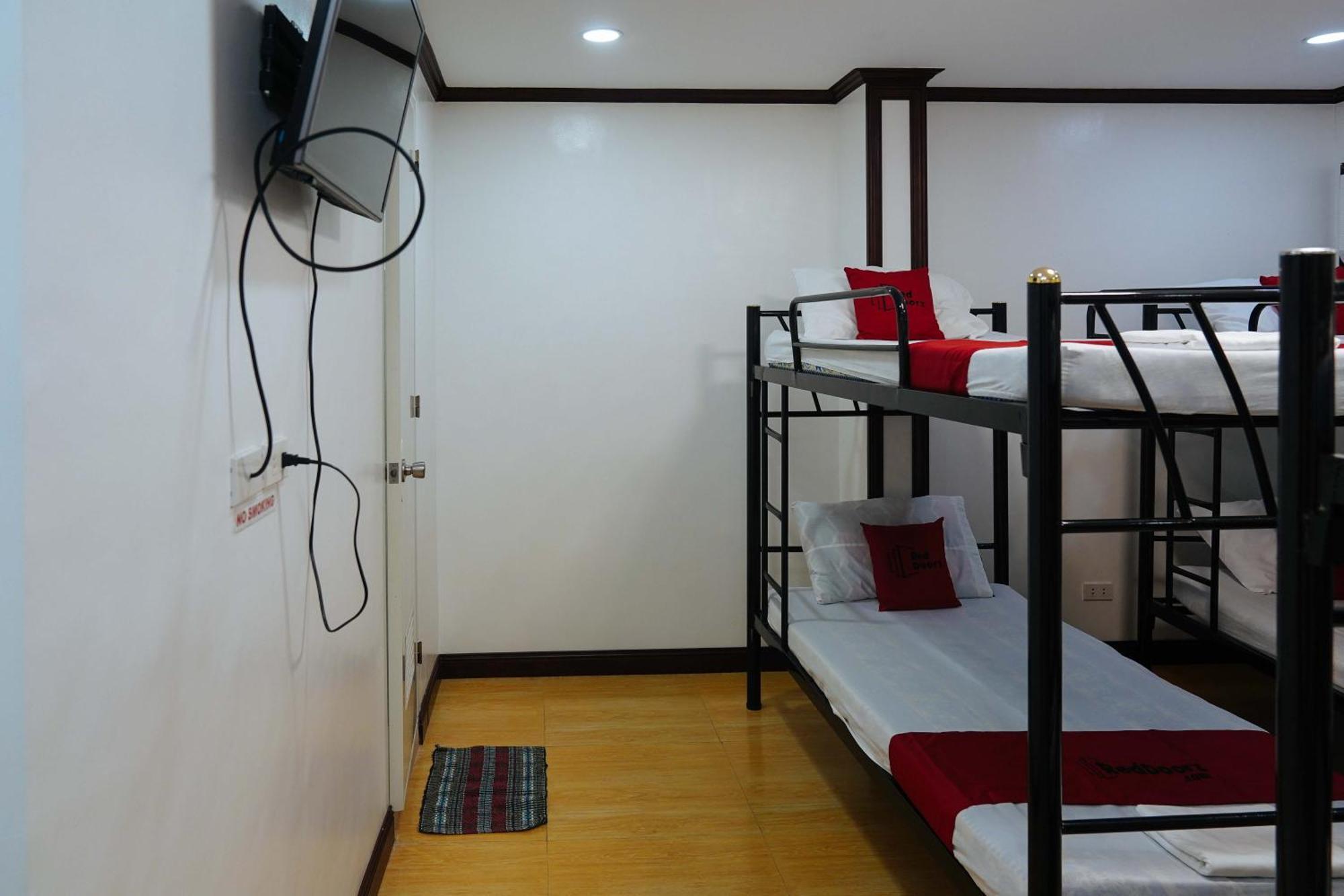 Reddoorz Plus At Billy'S Resort Oslob Buitenkant foto