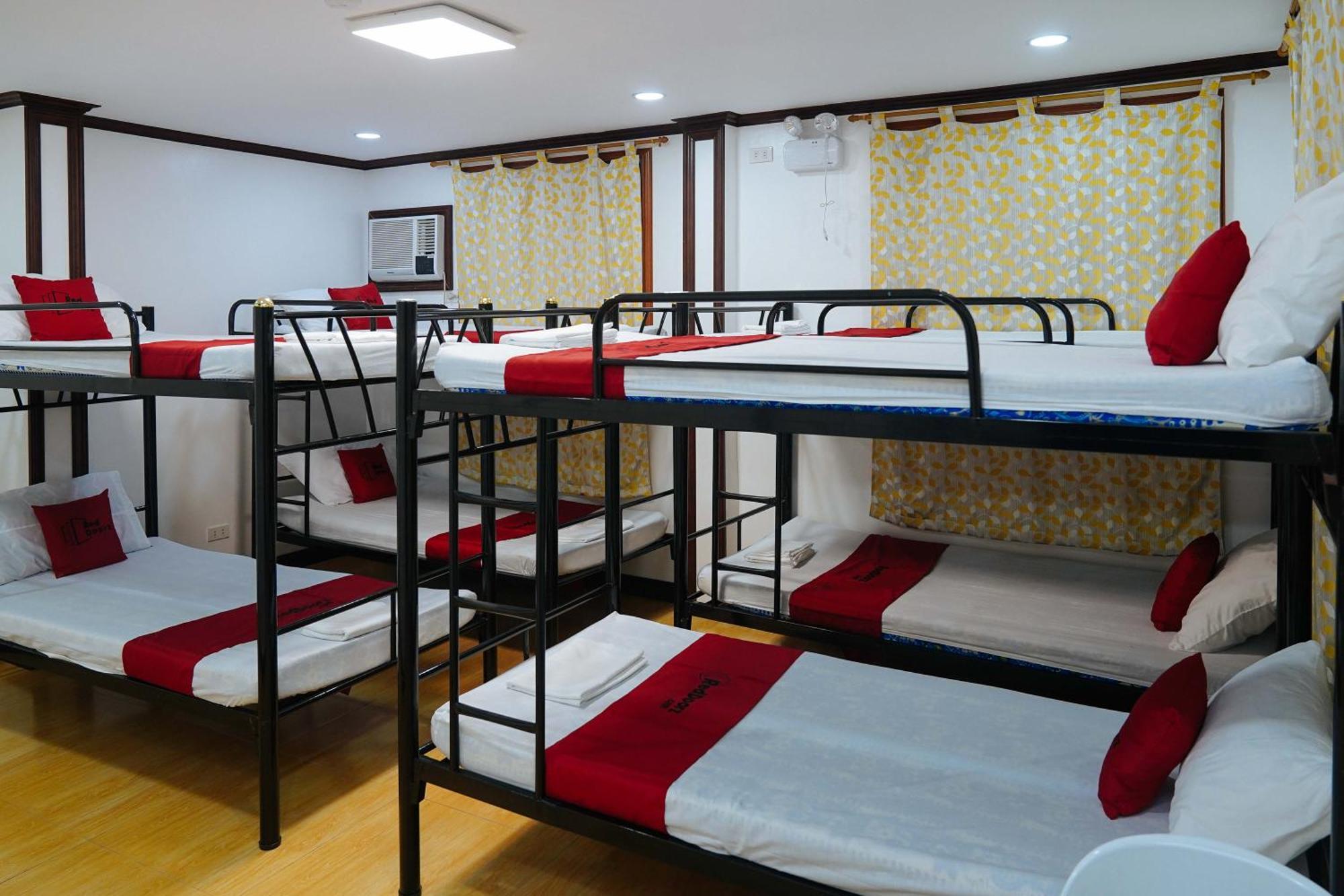 Reddoorz Plus At Billy'S Resort Oslob Buitenkant foto