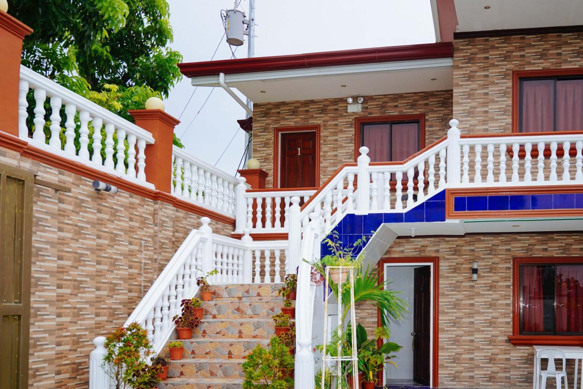 Reddoorz Plus At Billy'S Resort Oslob Buitenkant foto