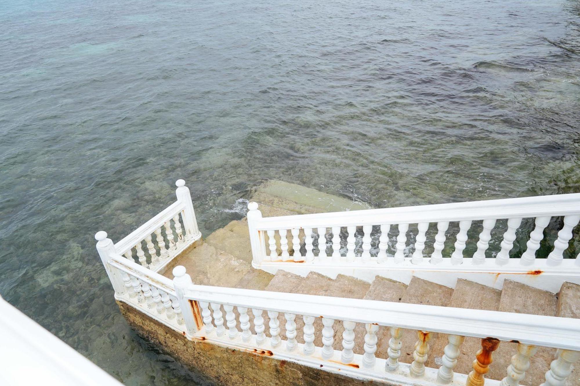 Reddoorz Plus At Billy'S Resort Oslob Buitenkant foto